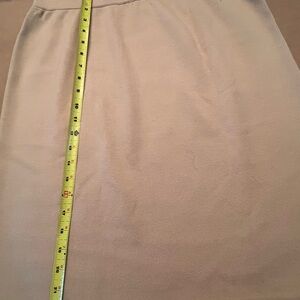 St. John Elegant Beige Pencil Skirt